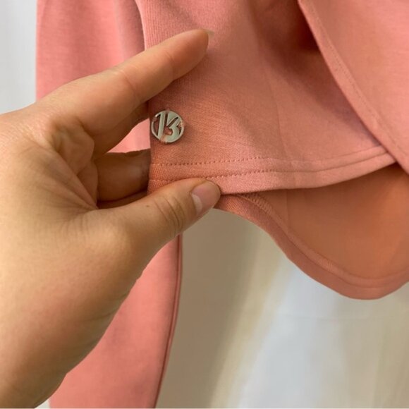 Buffbunny Collection Pink Cropped Hoodie Sweater with Cutout Medium NWT - Picture 6 of 6